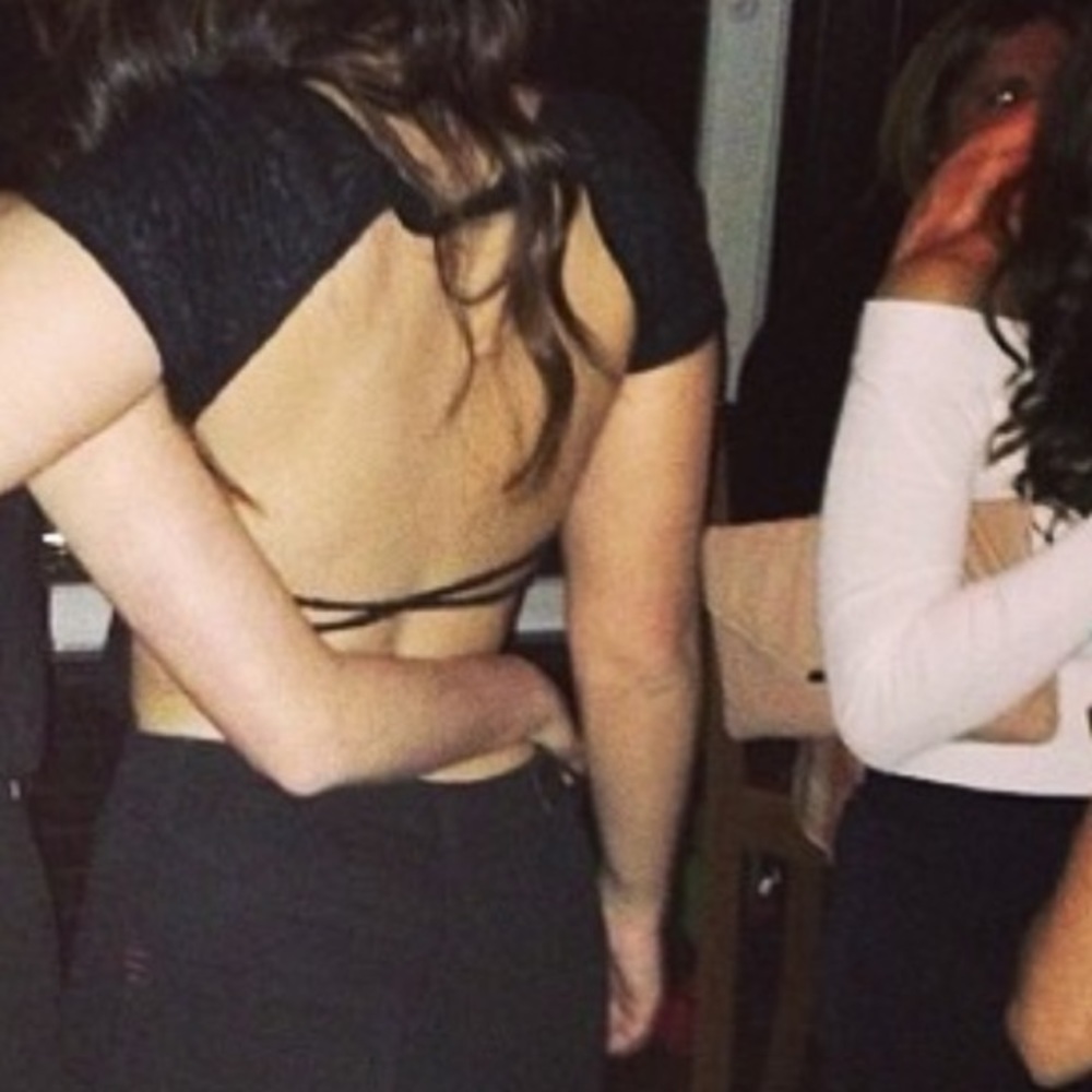 Backless top - Picture 3 of 3